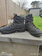 Scarpa Manta M4 boots UK 11