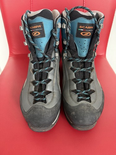 Scarpa mountain boots size - , 8