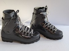Scarpa Vega mountaineering